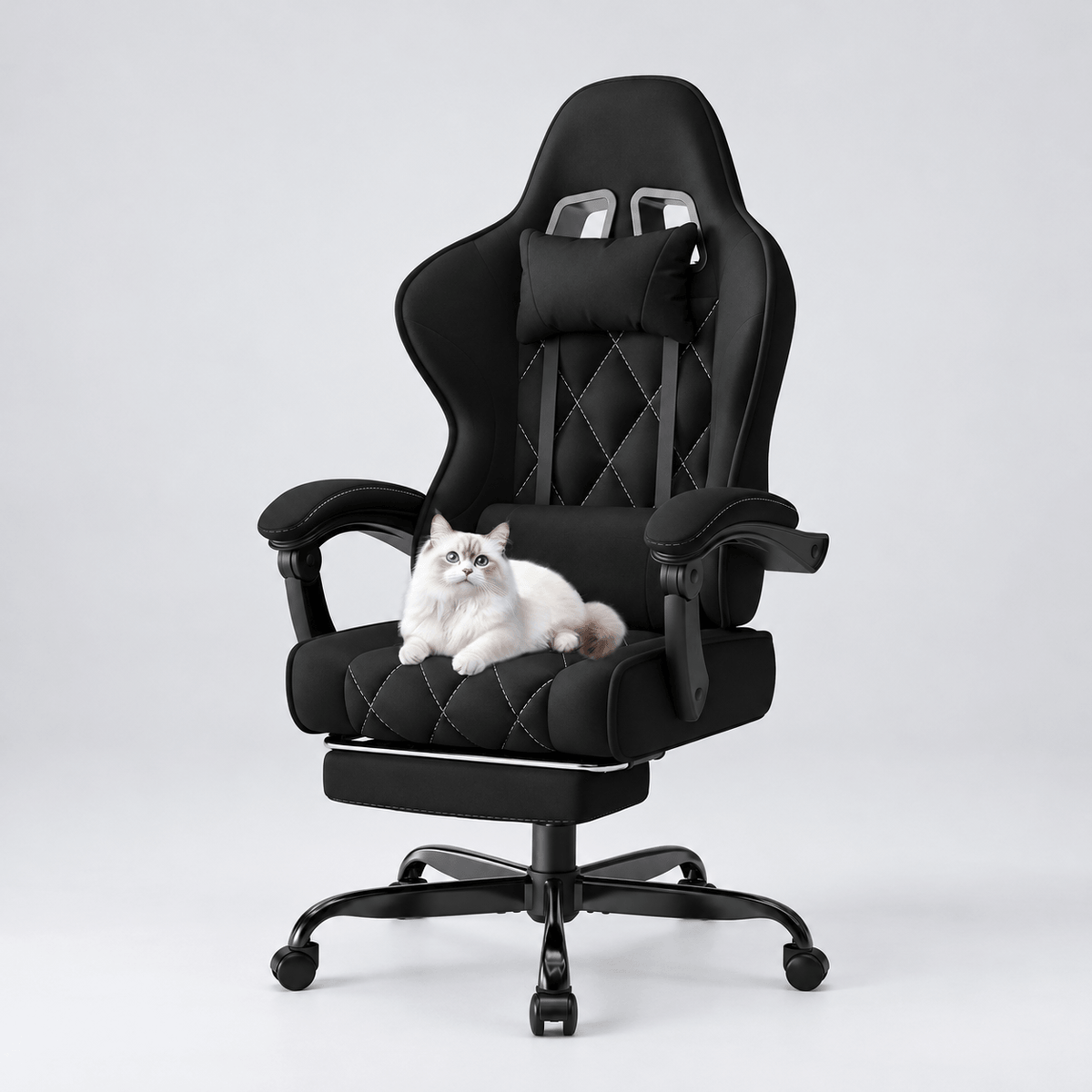 Gamingstuhl mit verstellbarer Rückenlehne und Fußstütze